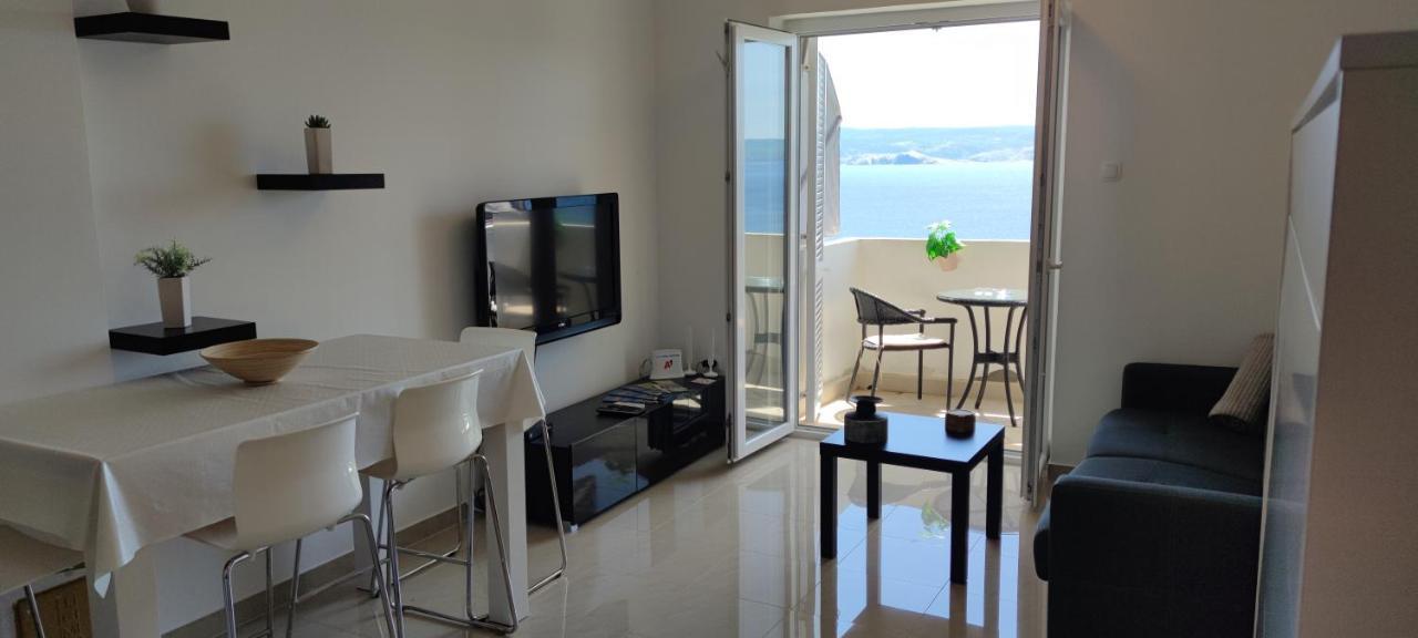 Studio Apartment Novi Vinodolski Kültér fotó