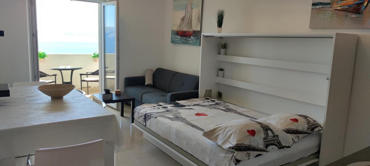 Studio Apartment Novi Vinodolski Kültér fotó